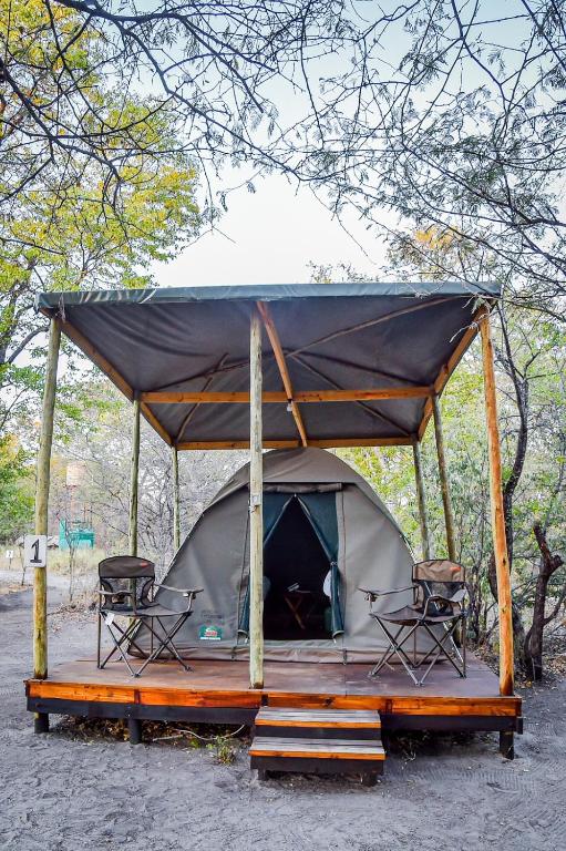 Fotografie z fotogalerie ubytování Rustic Gate Lodge and Campsite v destinaci Maun
