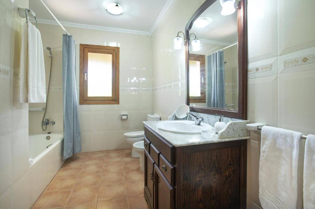 Koupelna v ubytování Villa Vidrier I by Villa Plus
