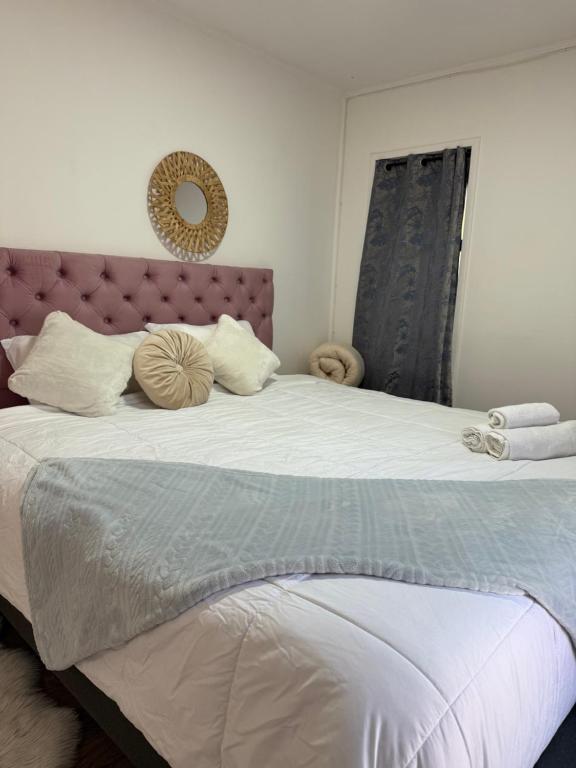 Letto o letti in una camera di Beehouse Withe Jacuzzi Opcional