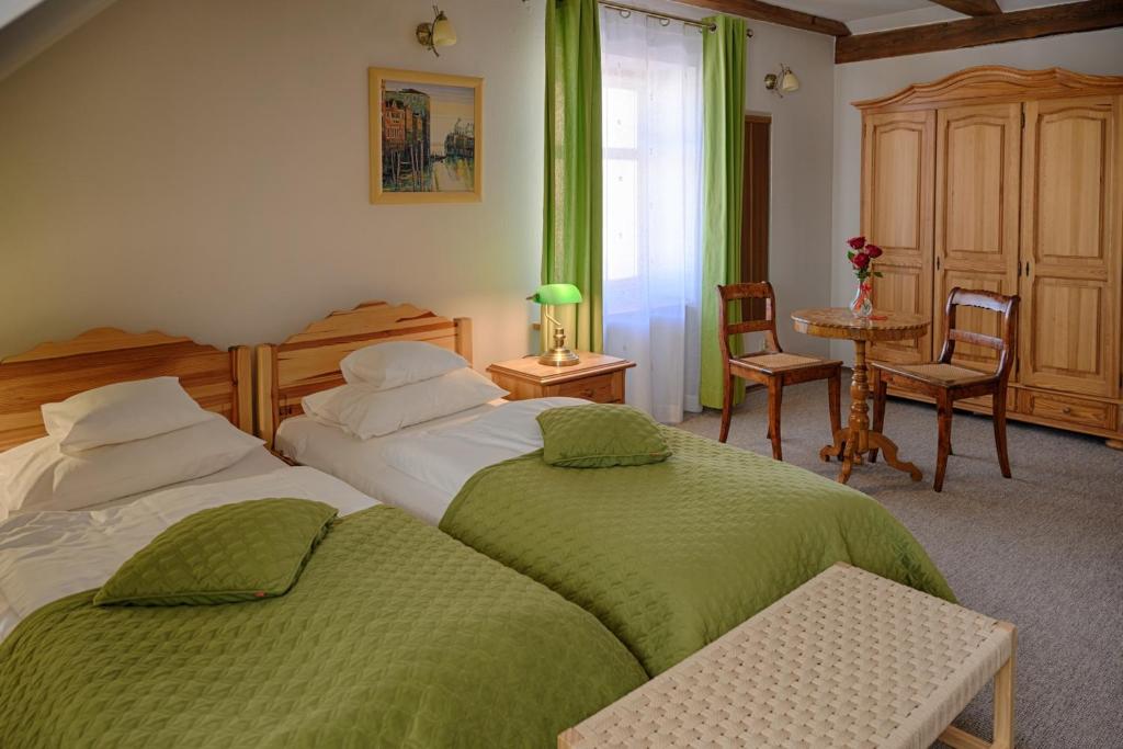 Żabi Dwór - HOTEL - RESTAURACJA - SPA - Habitación Doble Estándar