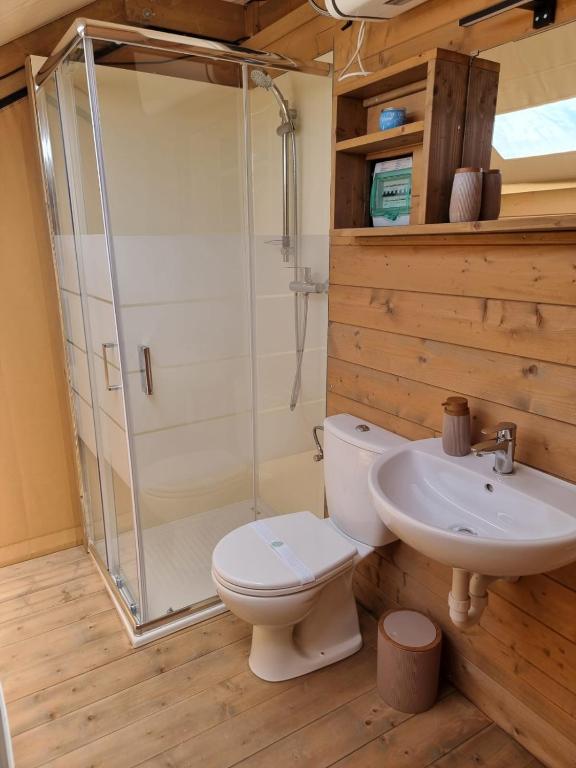 Koupelna v ubytování Casa Sgarlata Glamping - Tenda Olivastro