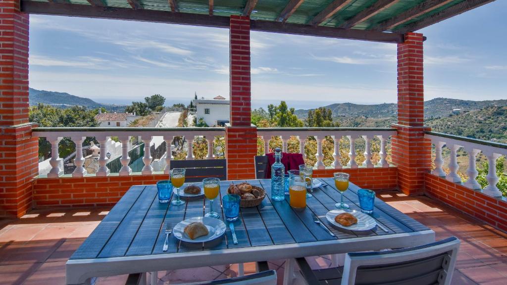 A balcony or terrace at Casa Carrerilla