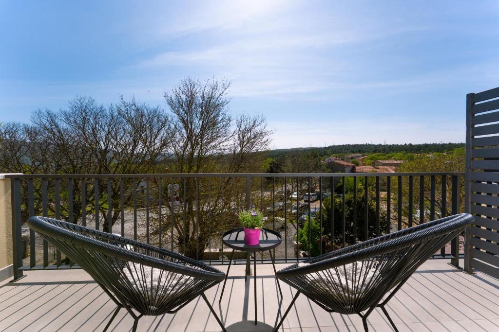 Balkón nebo terasa v ubytování Accommodation TRI MURVE