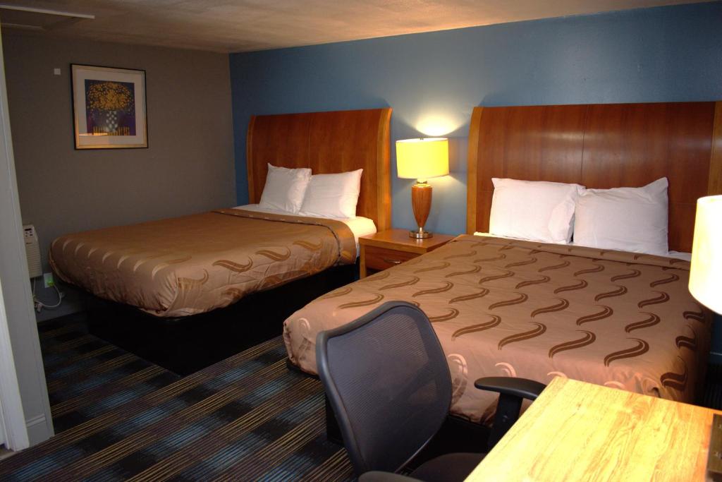 Pilgrim Inn & Cottages - Chambre Lit Queen-Size Standard