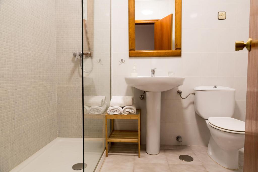 Un baño de Hostería El Cruce