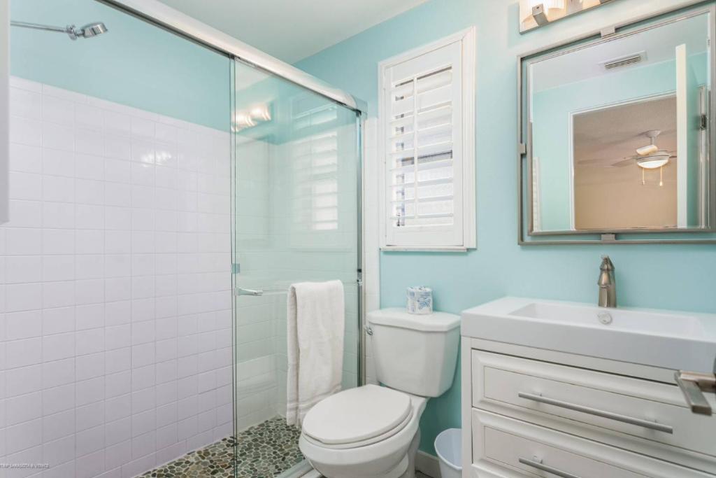 Bagno di Lulu's Crescent Cottages - Entire two unit complex