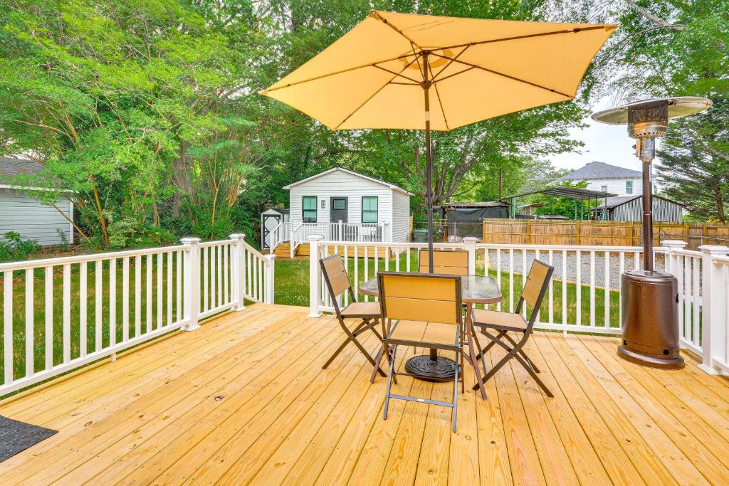 Gallery image of Walk to Uptwn Lexington Modern Retreat with Porch! in Lexington