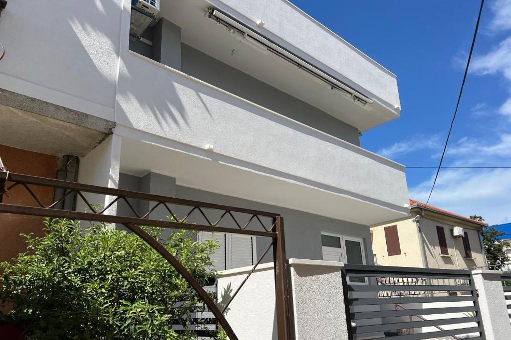 Apartments with WiFi Kastel Stari, Kastela - 24379
