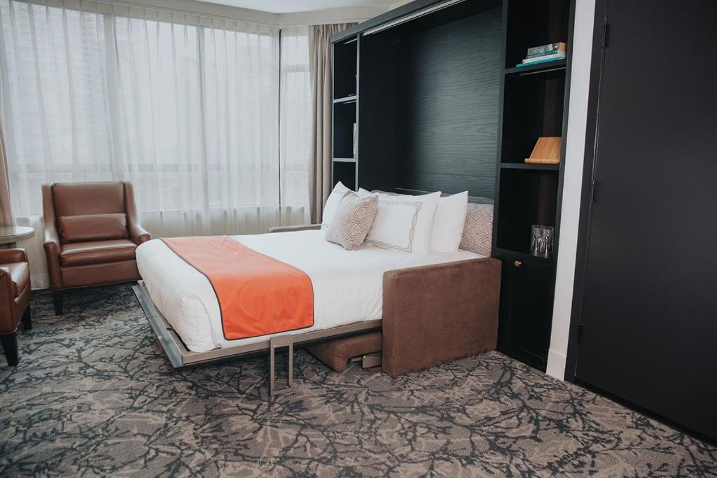 The Parker Hotel and Rooftop - Resim 7