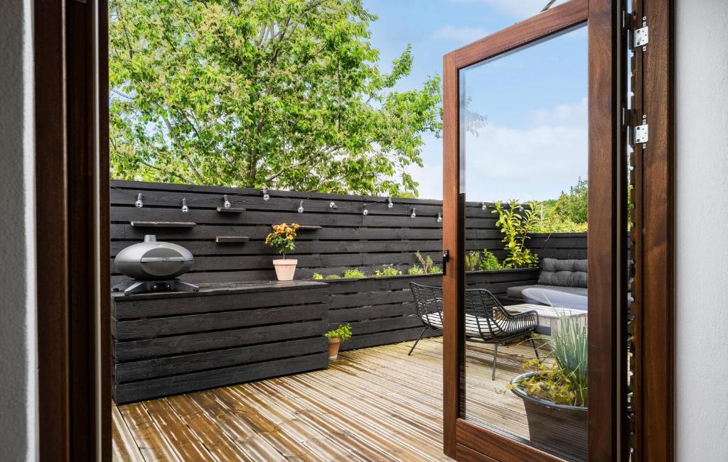 Vườn quanh Amazing Home In Viborg With Wifi