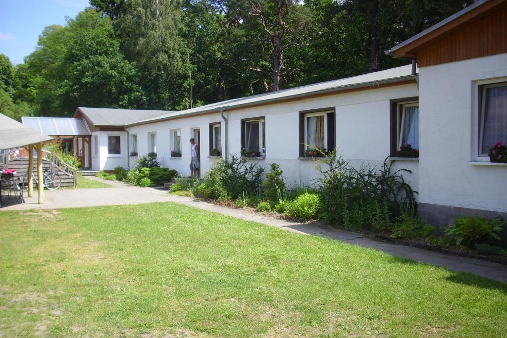 Feriencamp Trassenheide - Habitación Económica Con 2 Camas Individuales