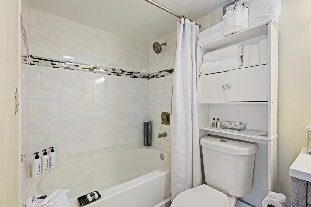 Koupelna v ubytování C & N Lodging