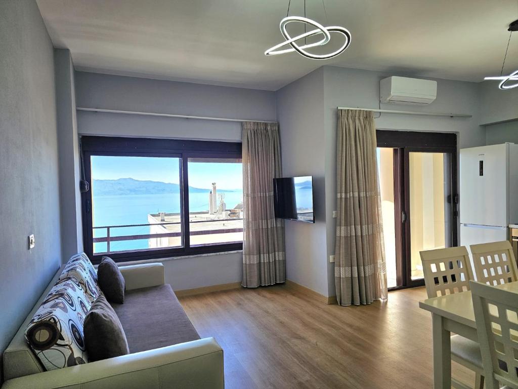 Cozy apartment with private balcony, Saranda