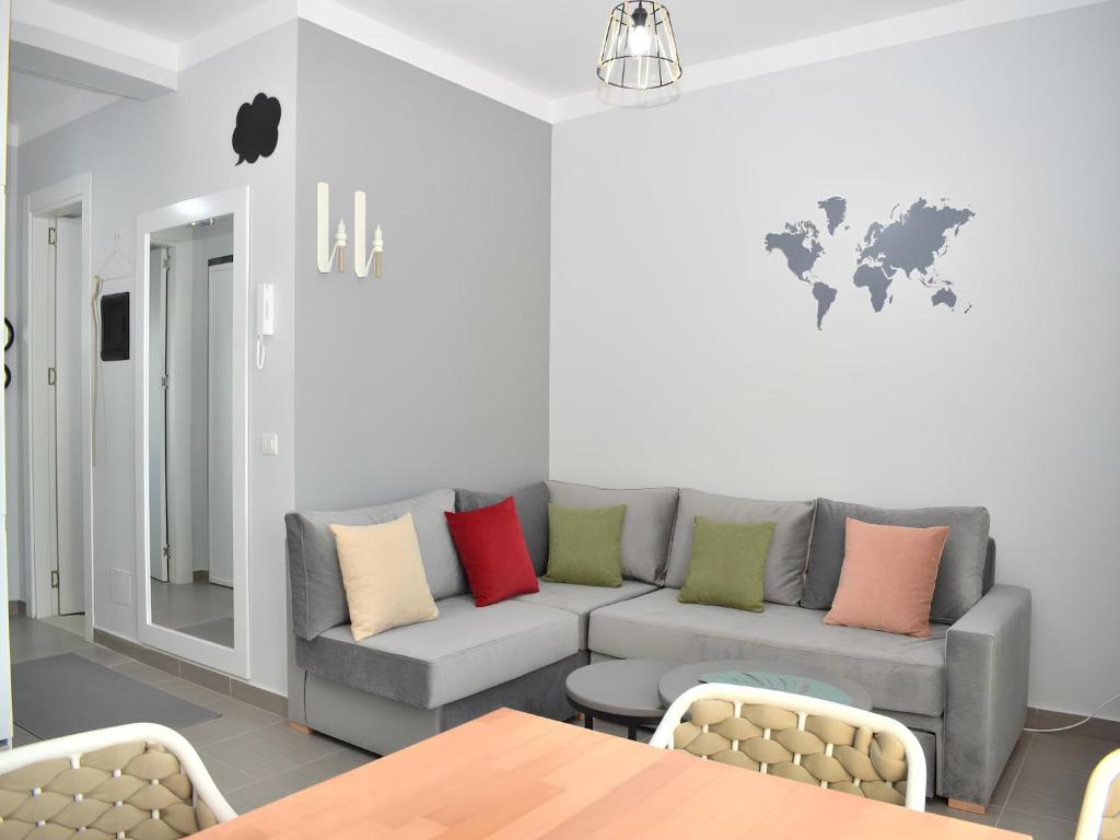 Stylish Holiday Apartment with Balcony