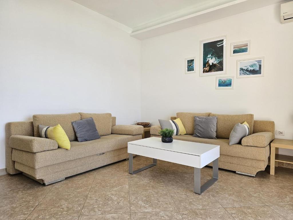 Cozy and connected apartment in Saranda