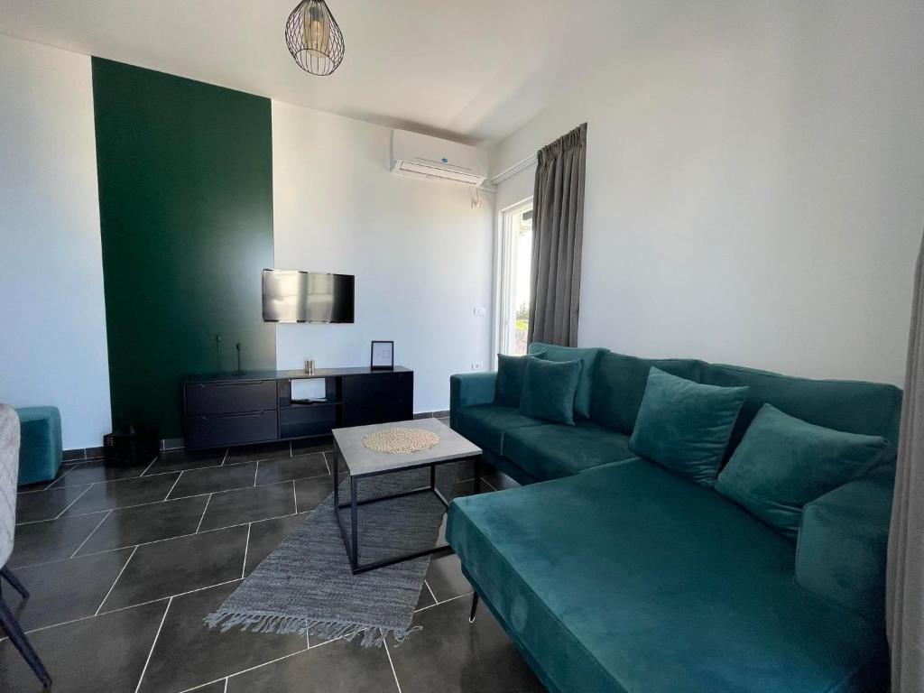 Beautiful seaside apartment in Sarande