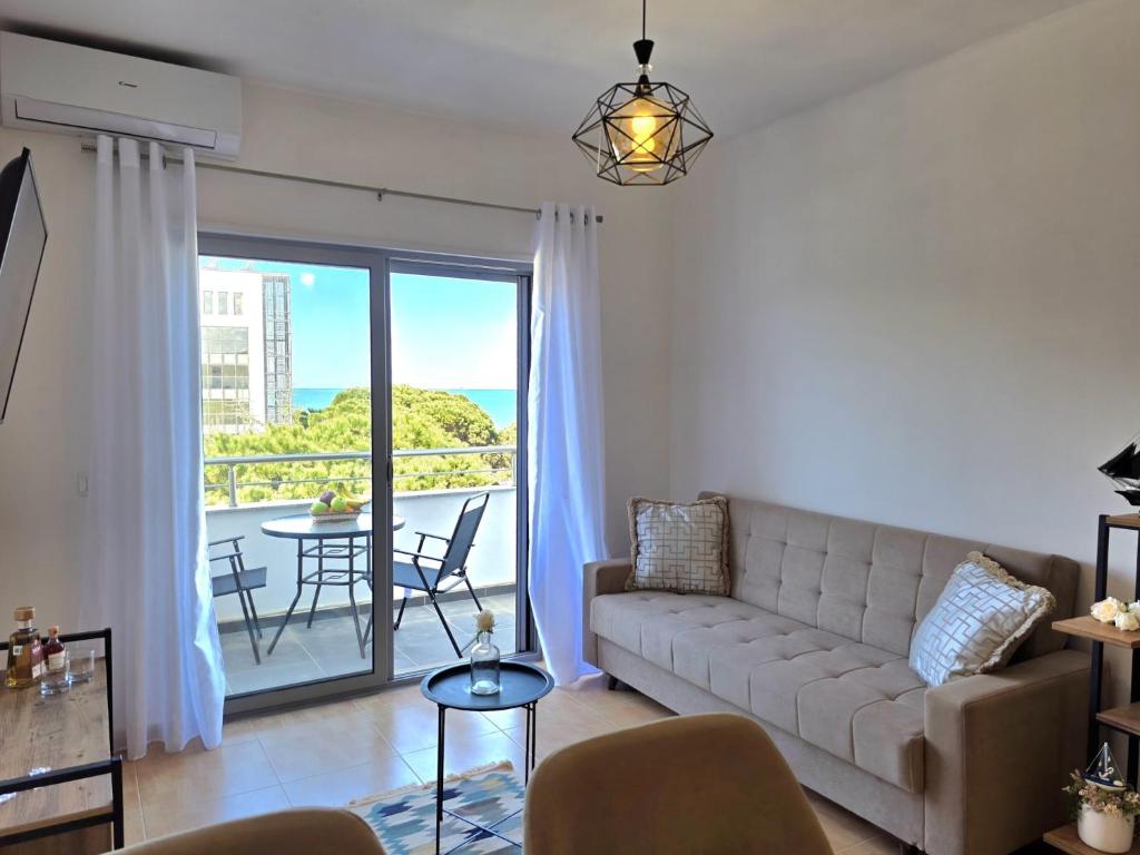 Modern Amenity-Rich Apartment in Durres