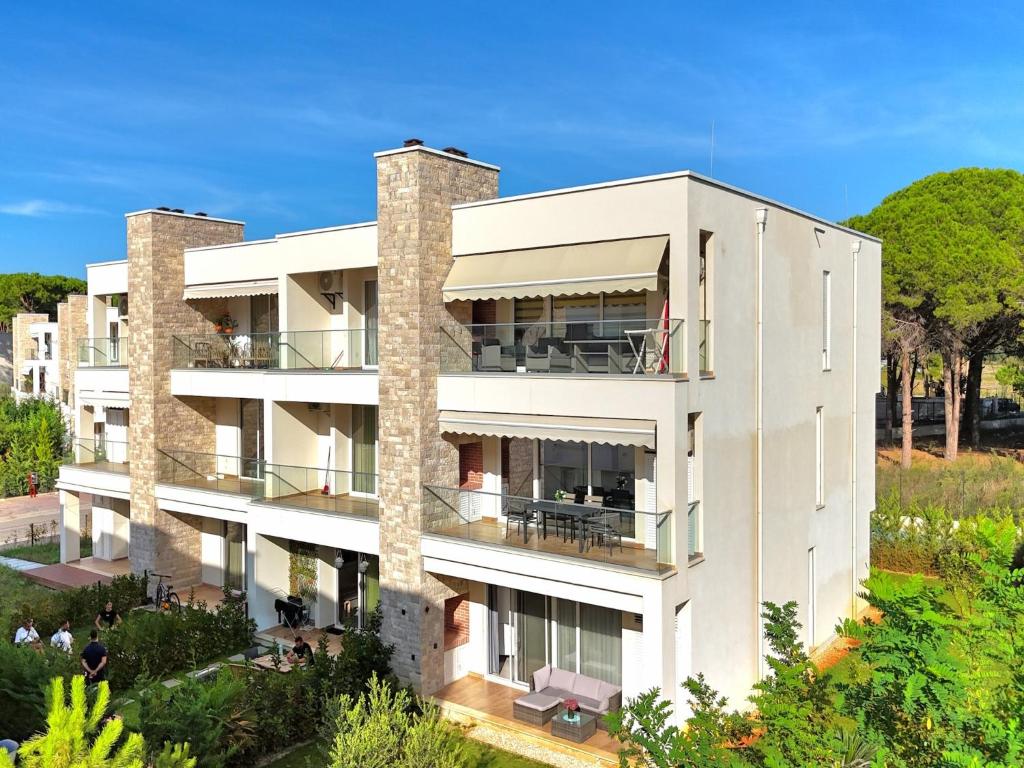 Comfortable Group Stay in San Pietro