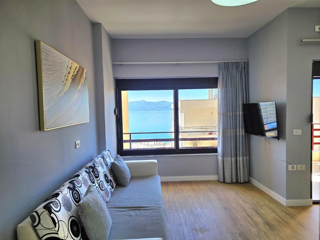 Bright & Breezy Apartment in Saranda