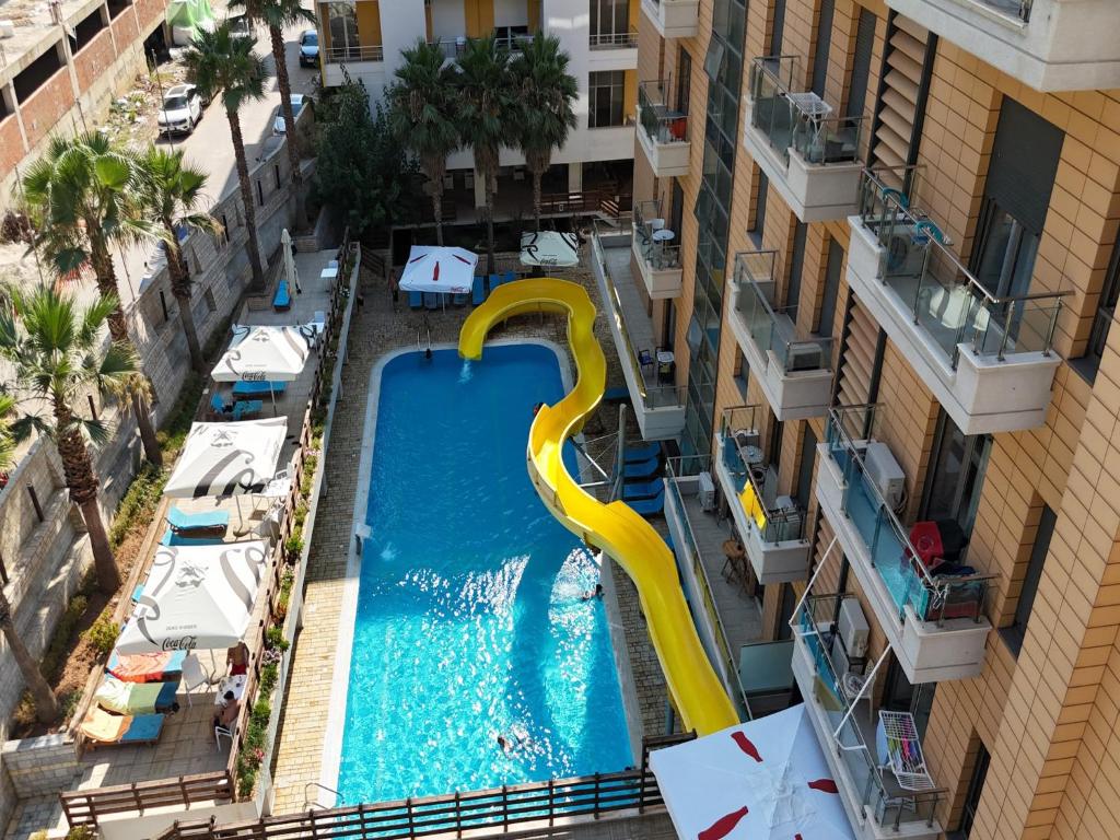 Apartment near Plazhi Ri beach