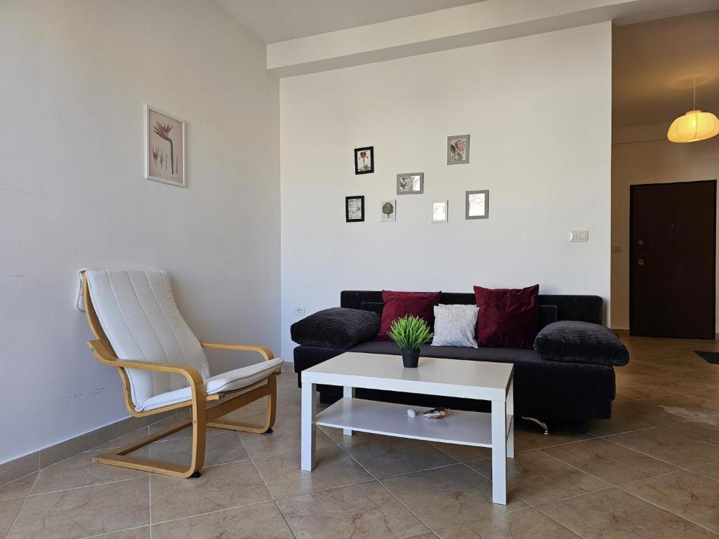 Scenic Stays with Space, Style & Simplicity
