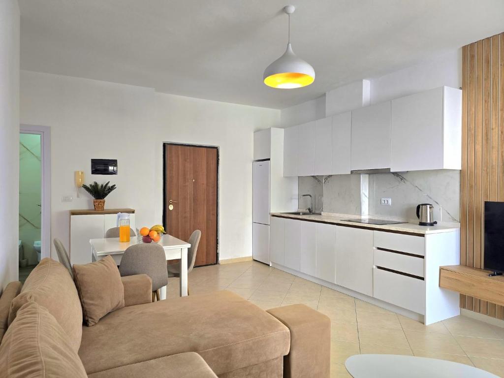 Two-Bedroom Holiday Apartment in Qerret