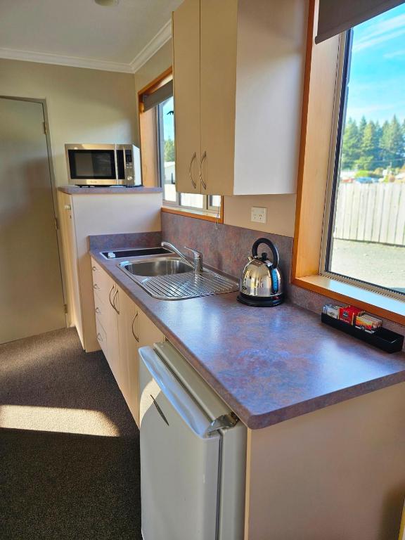 Lakeside Motel & Apartments - Resim 15