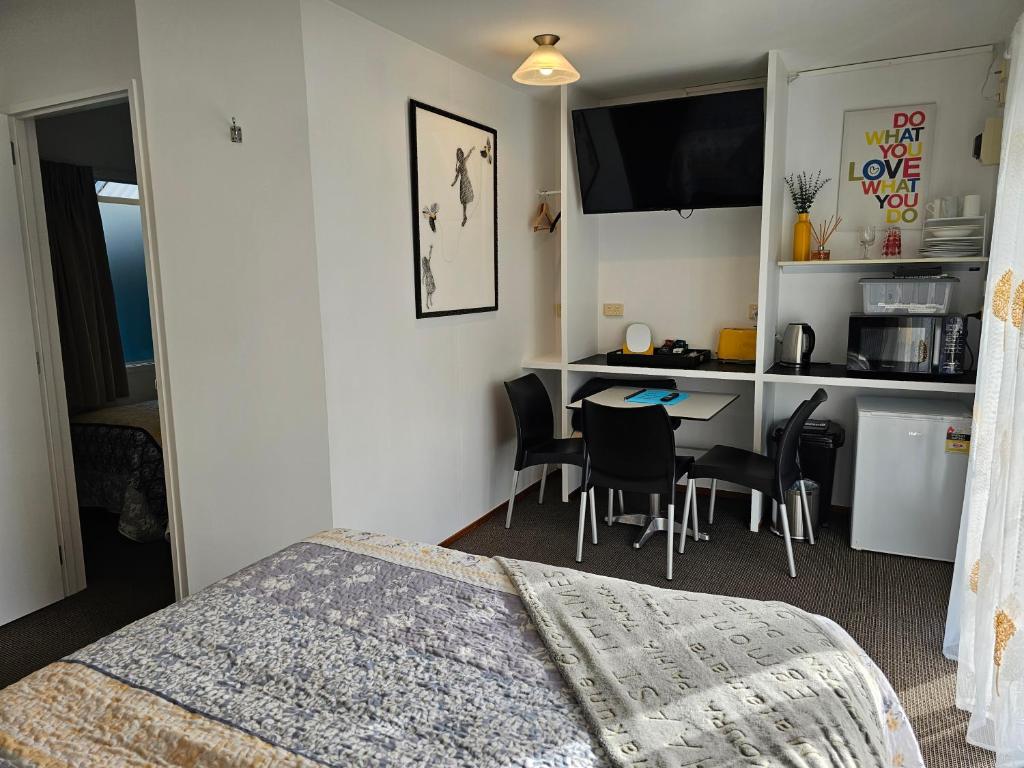 Albert Number 6 - Resim 5