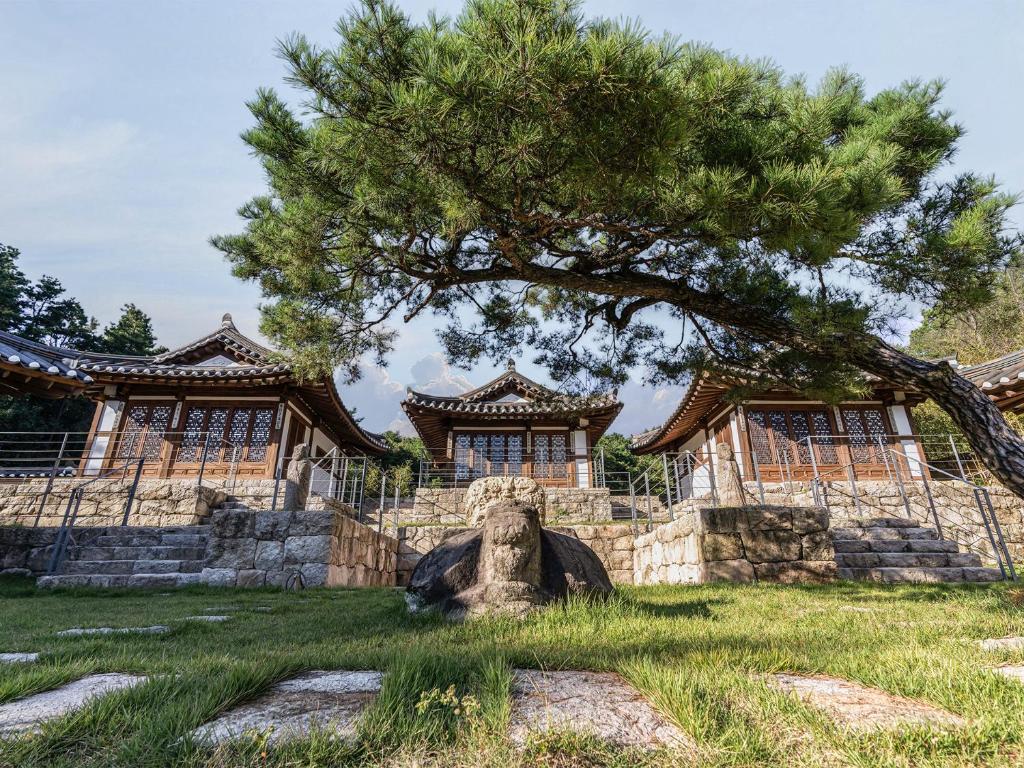 Zahrada ubytování Rakkojae Hahoe Hanok Hotel