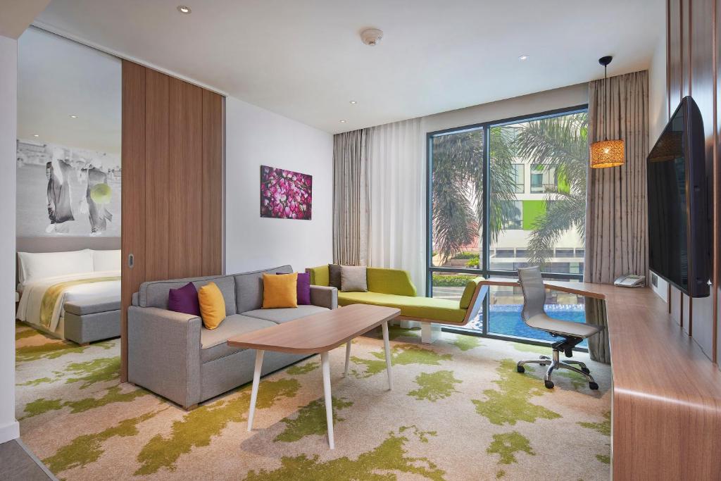 One-Bedroom Suite Pool View