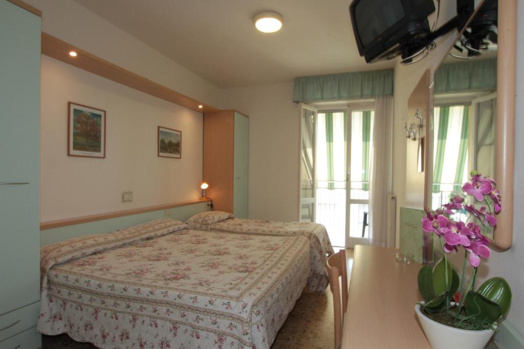 Hotel Vera - Family Room With Terrace
