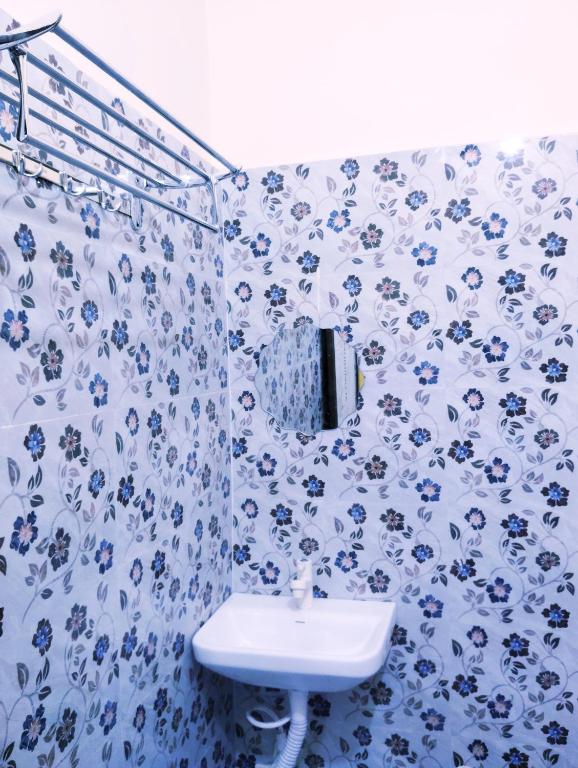 Koupelna v ubytování "Om Sadan" Guest House Ayodhya Dhaam