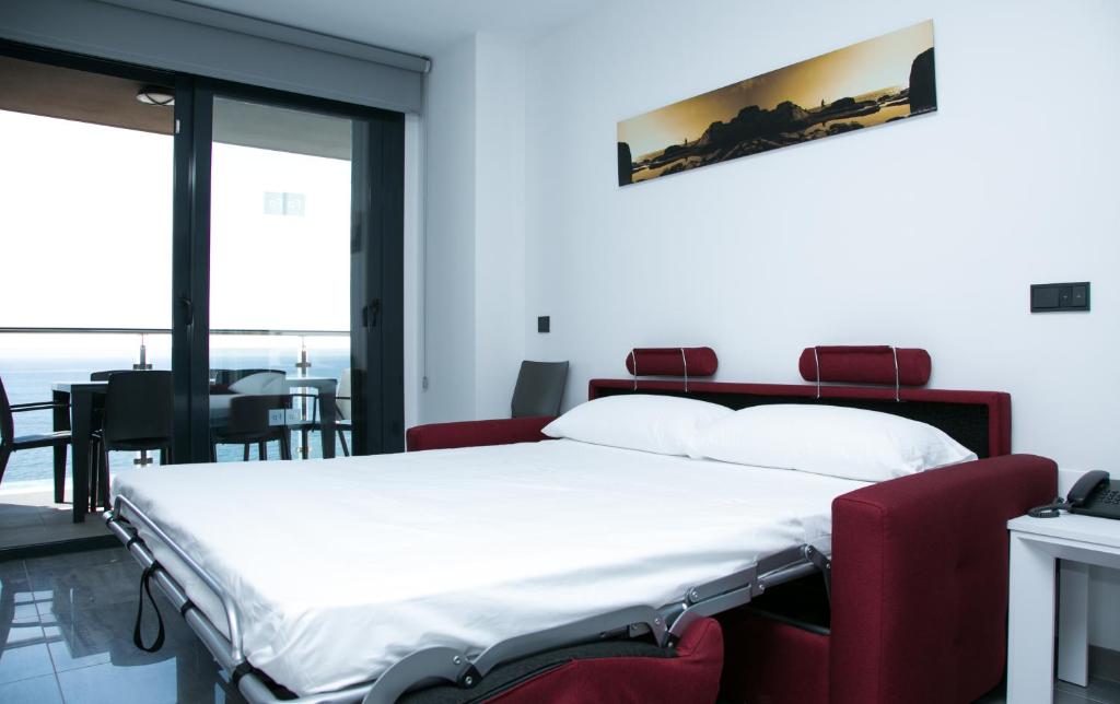 Postel nebo postele na pokoji v ubytování Apartamentos Fuengirola Playa