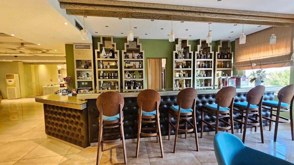 Nápoje v ubytování Grand Platon Hotel