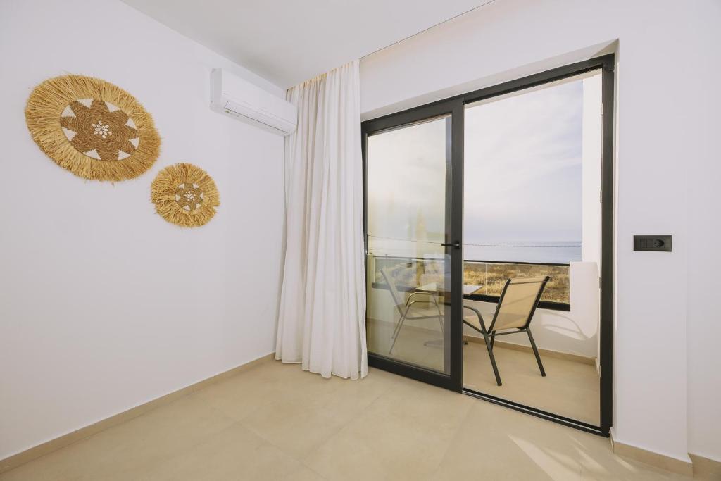 Balkón nebo terasa v ubytování Aegean View Hotel - Adults Only