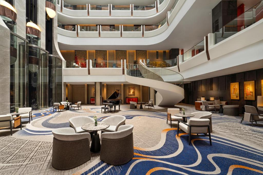 Dusit Le Palais Tu Hoa Hanoiにあるシーティングエリア