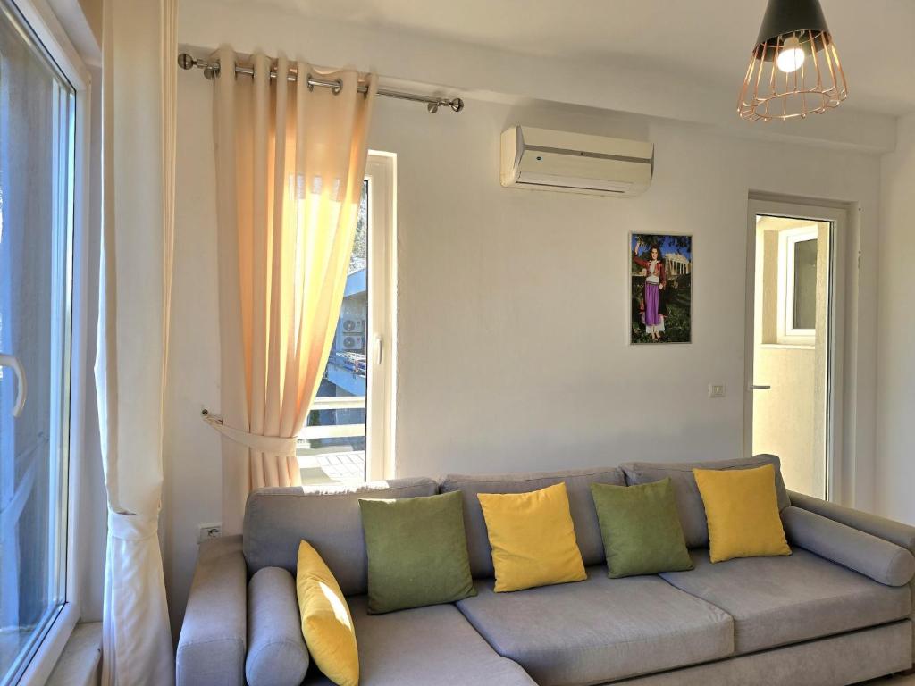 Resort Apartment Near Lalzit Beach