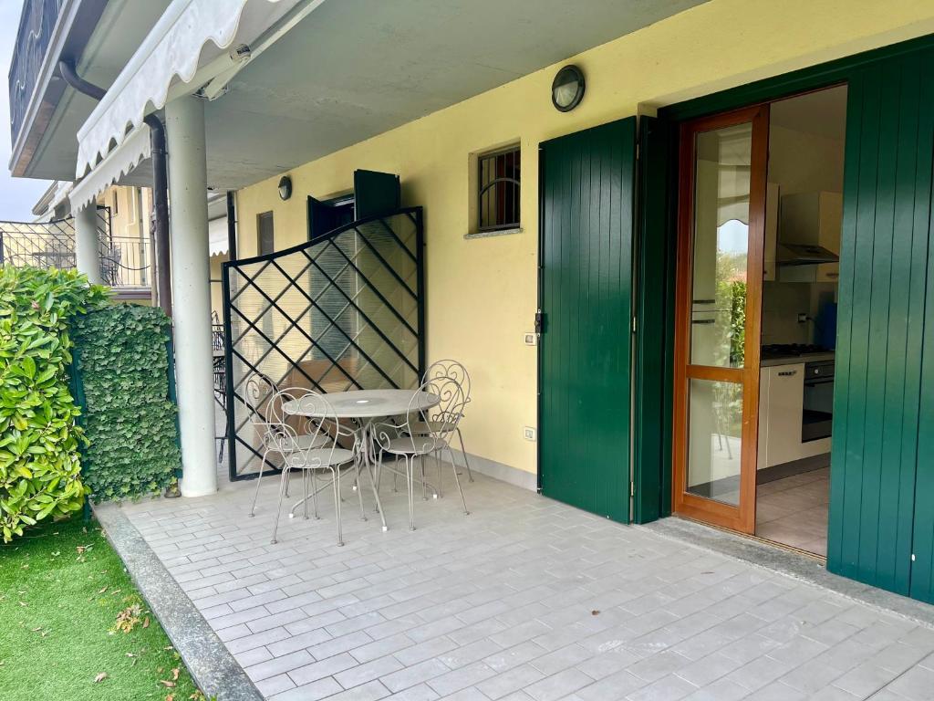 Le Terrazze del Garda - Immobili e Soluzioni Rent - Apartment Mit 2 Schlafzimmern Und Gartenblick
