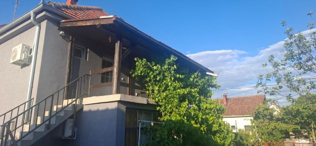 Budova, kde se penzion nachází