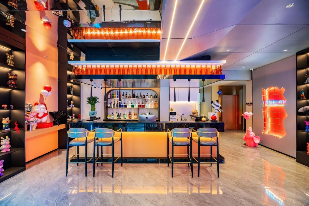 Lounge nebo bar v ubytování ME Hotel