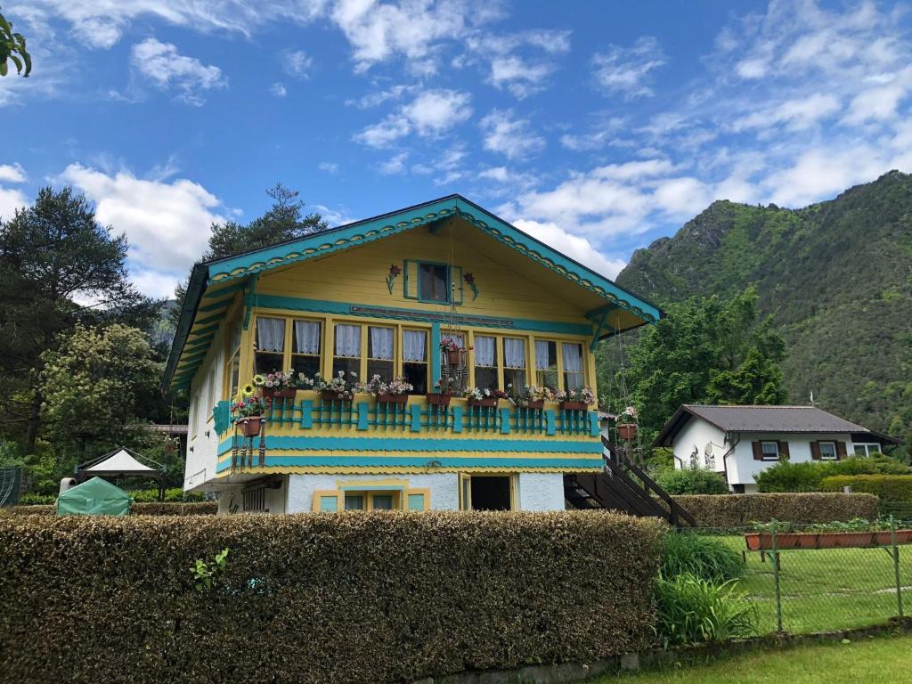 Galeriebild der Unterkunft Bungalow Tirolese in Molina di Ledro