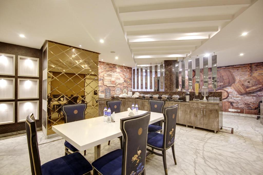 Posezení v ubytování Hotel Almaty International with free Airport Transffer