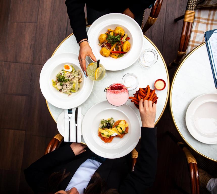 Iveagh Garden Hotel - Resim 12