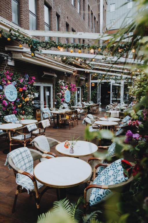 Iveagh Garden Hotel - Resim 9