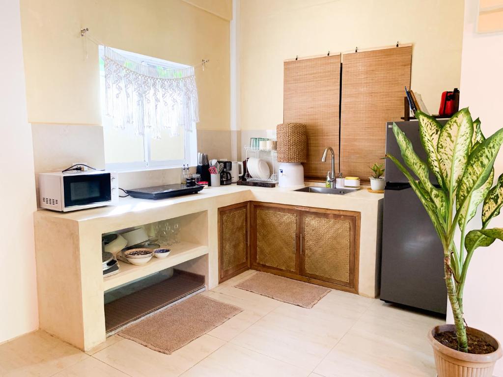 Kuchyň nebo kuchyňský kout v ubytování Kalija Homestay