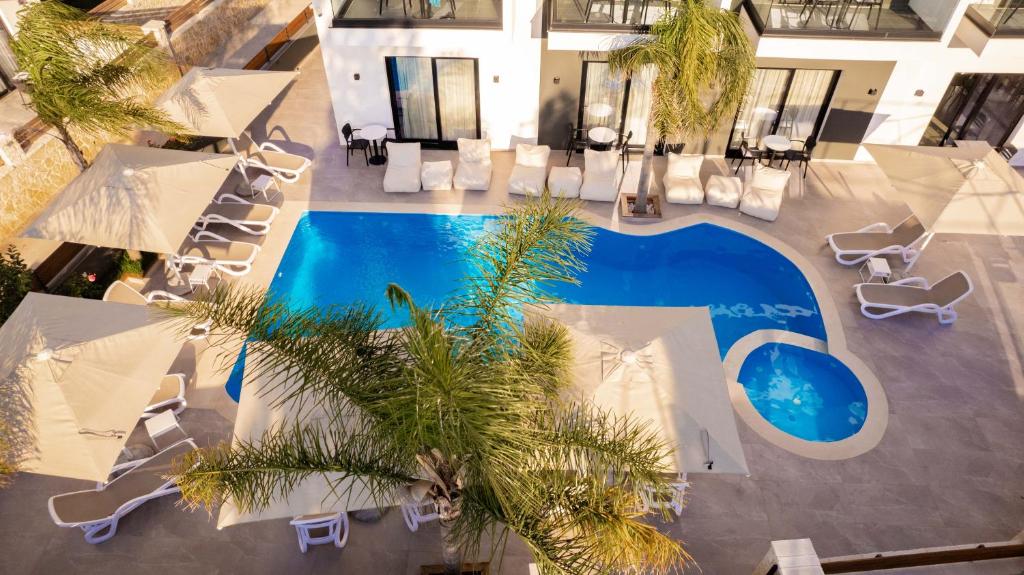 A piscina em ou perto de Absolute Hotel Ksamil
