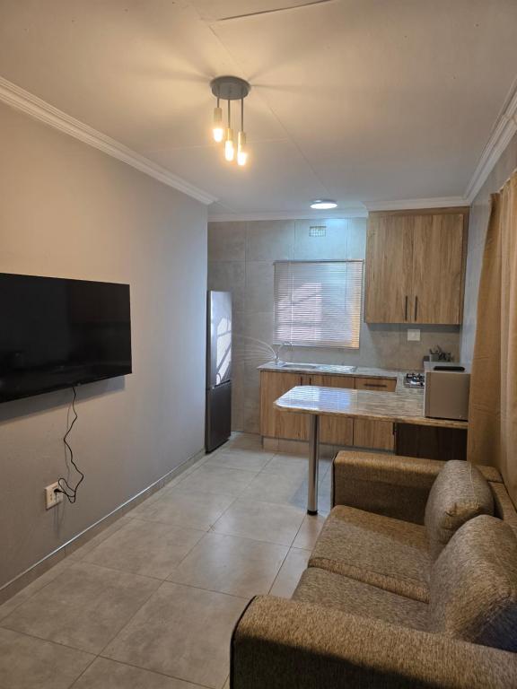 Cozy 1 Bedroom Cottage, Piet Retief (precios actualizados 2025)