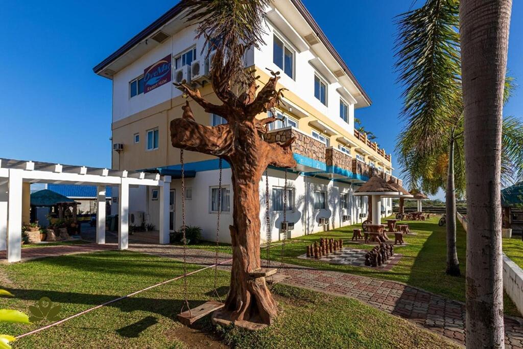 Zahrada ubytování OveMar Resort Hotel near Vigan