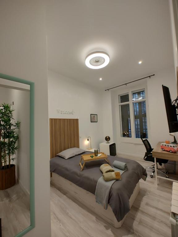 Barcelona habitación con comodidad y zonas compartidas Gran Vía-Madrid T emporal SBE1013