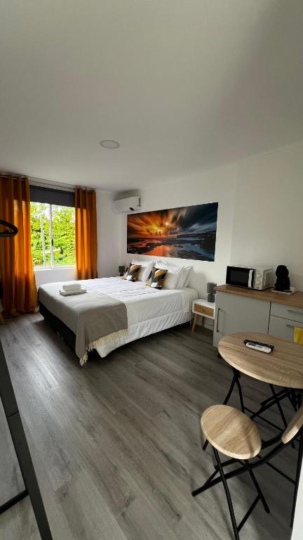 Postel nebo postele na pokoji v ubytování LN GuestHouse